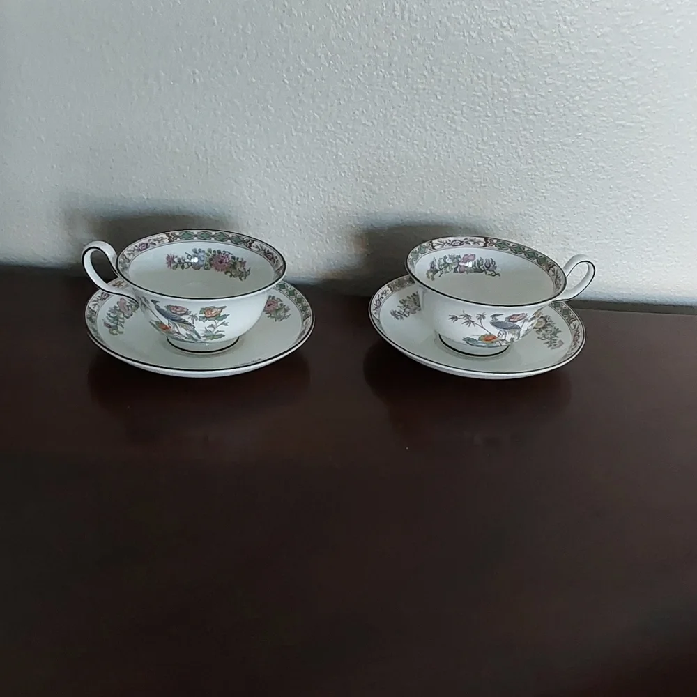 Wedgewood Floral Kutani Crane  Teacup and‎ Saucer Set Of 2